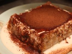 漏奶滑-潮界(虹桥新天地店)