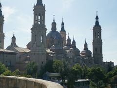 -皮拉尔圣母圣殿主教座堂