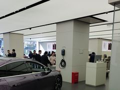 -华为智能生活馆(上海金桥国际商业广场)