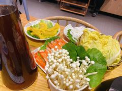 娃娃菜-鱼颜诱纸纸上烤鱼·蛙(龙湖天街店)