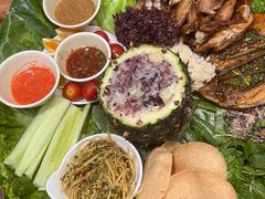 -沐毫傣泐云南菜孔雀宴•手抓饭傣味烧烤(曼听公园店)