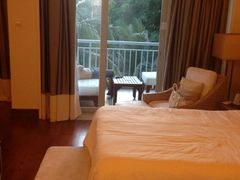 三亚亚龙湾华宇度假酒店(原三亚华宇皇冠假日酒)-三亚亚龙湾雅高美爵酒店
