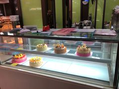 面包甜点陈列柜-穗柳饼家(西环店)