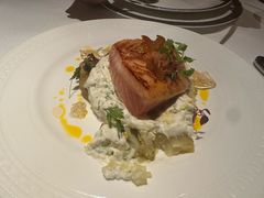 -Mogul Eatery·大亨餐酒馆