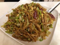 腊肠炒饼-万新村炒饭