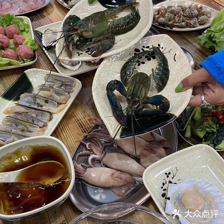 昆明首家自助海鲜粥底火锅🔥锅底不要钱‼️