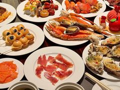 -广州万富希尔顿酒店·感趣自助餐厅·金秋蟹宴生蚝海鲜刺身烧烤