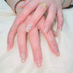 -七彩虹美甲美睫 半永久