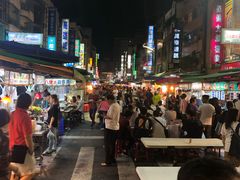 -六合夜市