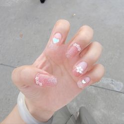 -九画美甲