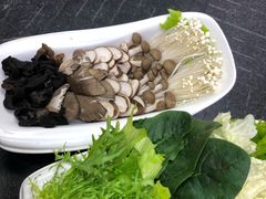 菌菇拼盘-铜来聚老北京涮肉(恒隆广场店)