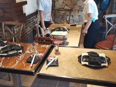 -何师烧烤·香辣蟹·川菜·30年老品牌(太古里旗舰店)