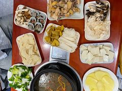 -菌之家·专业纯野生菌火锅·特色炒菌