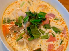 -Chom Cafe and Restaurant