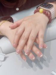-手牵手美甲