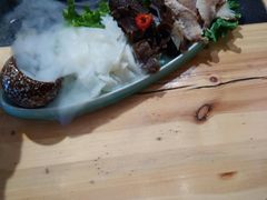 -顶顶汤火牛排火锅·经典铜锅涮肉