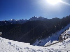 -丝绸之路山地度假区滑雪场