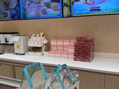 -好利来(上海长宁龙之梦店)
