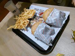 -The Habit Burger Grill 哈比特汉堡(爱琴海店)