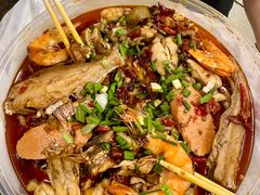 -鸿顺老铁锅美蛙鱼府(解放碑店)
