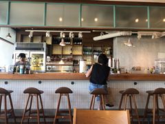 -ROAST coffee & eatery