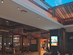 -阿瓦山寨·湘菜现炒·剁椒鱼头王(咸阳总店)
