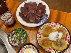 -粘豆包铁锅炖二部(温泉街店)