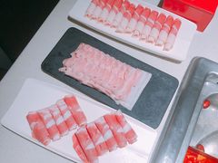 -海底捞火锅鲜切牛肉主题店(长寿路店)