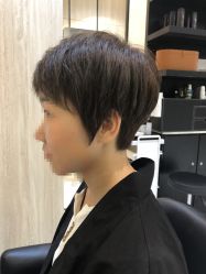 -HAIR CORNER