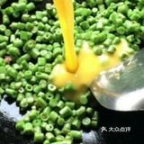 非常简单的豆角炒蛋送给大家
