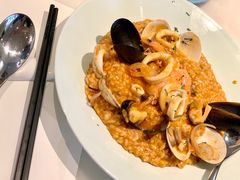 -港丽餐厅(高德置地店)