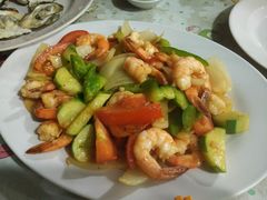 -Bờ kè Nhật Thi