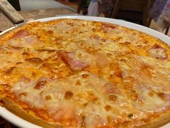 夏威夷薄饼披萨-彼德西餐厅(凯德广场新南店)