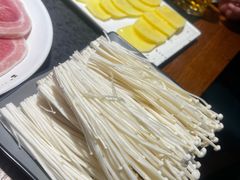 -七甲山烤肉(长白山奇石山珍根艺一条街店)