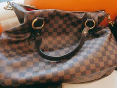 -聚云奢二手奢侈品黄金手表包包回收·中古店(中福城店)