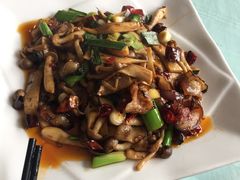 -新侗家食府(蟠桃宫店)