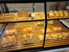 -赫斯提亚面包&咖啡店