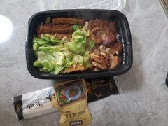 -瑞霖·隆江猪脚饭