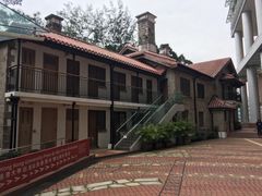 -香港大学
