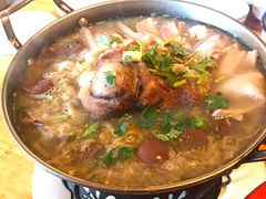 -闯关东东北农家菜(崂山石老人店)