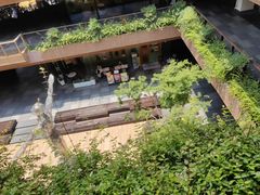 -瑞虹新天地月亮湾
