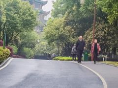 -绝味鸭脖(南坪亿象城店)