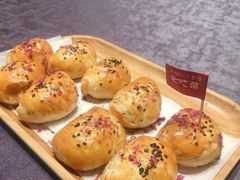 -石榴红了·非遗酥皮烤包子·新疆菜(瑞豪店)