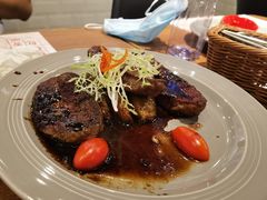 -四海一家自助餐(益田假日广场店)