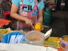 -芒果糯米饭摊子