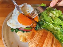 鸡胸肉可颂-Money Shops(愚园路店)