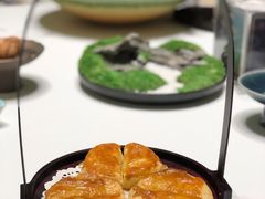 -红鼎豆捞·非遗鲍皇汤火锅(宝丰路店)