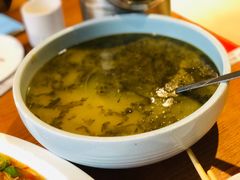 酸菜豆瓣汤-盐帮食坊•小河帮川菜(四川师大店)