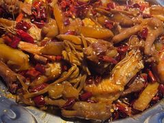 -徐记小怪兽肉蟹煲(中央大街店)