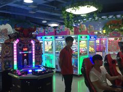 -爱玩嘉年华(龙湖杭州金沙天街店)